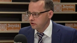 Wiceminister Romanowski: Eurokraci chcą przekupić Polaków ich własnymi pieniędzmi