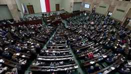 Koalicja 13 grudnia przegłosowała w Sejmie ustawy uderzające w TK