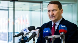 Sikorski: za Starlinki dla Ukraińców płaci Polska, nie Musk