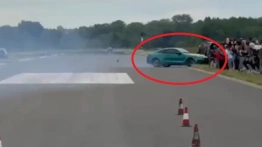 [Wideo] Dramat na lotnisku w Krośnie. Wypadek podczas wyścigów drag race – kilkanaście osób rannych