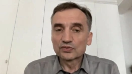 Policjanci pod domem Ziobry. „Szopka, bezradność Tuska”