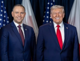 Trump nie wyklucza przerzutu wojsk z Niemiec i chwali Nawrockiego