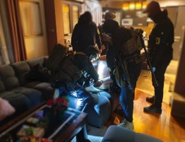 Przebrali się za policjantów i napadli Ukraińców. Myśleli, że nikt się nie dowie