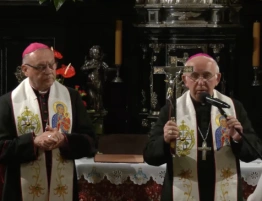 Modlitwa w intencji obrońców granic na Jasnej Górze. Bp Długosz: To, co obserwujemy, to zaledwie początek