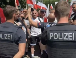 Niemiecka policja podrzuca nam kolejnych migrantów?! Bąkiewicz: Zobaczcie, co się dzieje