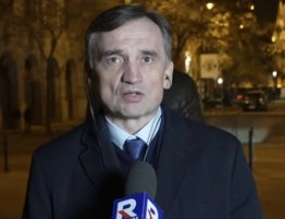 Jak w PRL? Kierwiński: Paszport Ziobry unieważniony