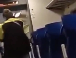 Horror w polskim pociągu. Ukrainka wyciągnęła nóż