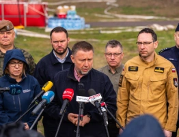 Pożar na Lubelszczyźnie. Kierwiński: Jesteśmy umiarkowanymi optymistami