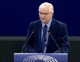 Potrącił rowerzystkę. Sąd umarza sprawą Włodzimierza Cimoszewicza