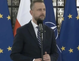 „Informacja zginęła w poczcie generała”. Onet o „paraliżu w polskim wojsku”