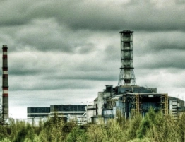 MAEA: Dron uszkodził powłokę w Czarnobylu