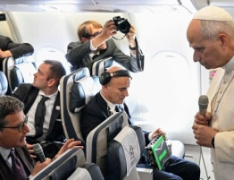 Co z „błogosławieniem” par homoseksualnych? Leon XIV zabrał głos