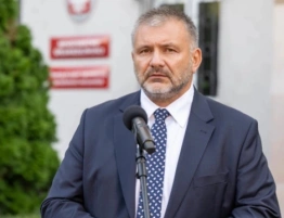 „Jego dni na stanowisku są policzone”. Minister Żurek żegna się z resortem?