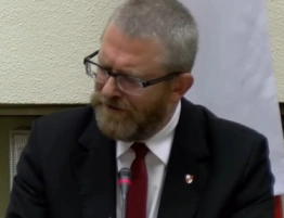 Grzegorz Braun bez immunitetu. Jest decyzja PE