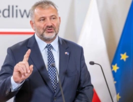 Flagi UE na salach rozpraw? Nowy pomysł ministra Żurka