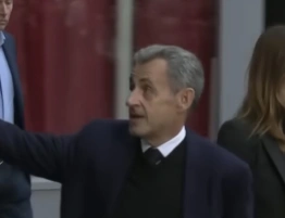 Zwrot w sprawie Sarkozy’ego. Polityk wychodzi na wolność