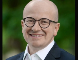 Dr B. Wróblewski dla Frondy: Kaczyński ma dylemat, Czarnek daje nadzieję