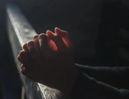 „Nie ludziom pokaż, że pościsz, ale Ojcu twemu, który jest w ukryciu”