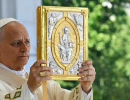 Papież: Wróćmy do Boga w Eucharystii, On ukształtował Hiszpanię