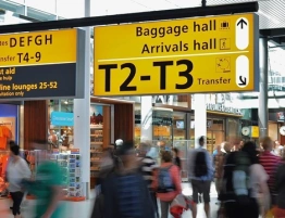 Kolejna kompromitacja MSZ. Polacy utknęli także w Azji