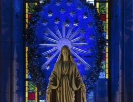 Niepokalana w słowach Papieży – od Piusa IX po Leona XIV