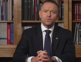 Prezydent Nawrocki skierował ustawę o PIP do TK