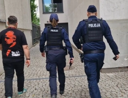 Kolejna kompromitacja Policji. Szukano "materiałów wybuchowych" w piwnicy wPolsce24