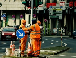 Ewolucja polskiego rynku pracy: Od sąsiedzkich zależności do globalnej strategii [Materiał promocyjny]