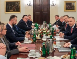 Prezydent Nawrocki spotkał się z szefami służb