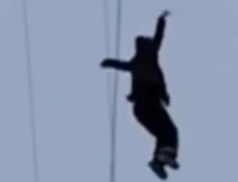 [WIDEO] Wstrząsająca tragedia. Kobieta spadła z wyciągu górskiego