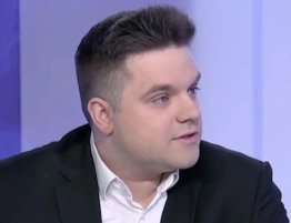 Radny KO zarobił w rok 1,6 mln zł. Znamy grafik młodego lekarza