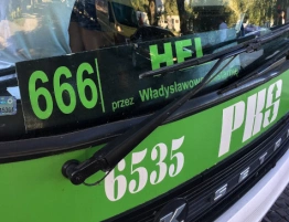 Linia 666 wraca na Hel. Archidiecezja: Niezrozumiałe i prowokacyjne