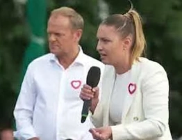 Teść Myrchy, dom publiczny, baner Gajewskiej na płocie i usługi dla Owsiaka – czy to wszystko da się połączyć?