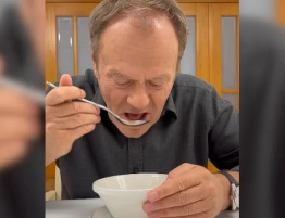 Kuźmiuk: Żurek, który z apetytem niedawno zajadał premier Tusk, teraz odbija się mu czkawką