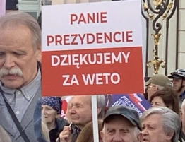 Adam Borowski po wecie SAFE: Obronimy Pana Prezydenta [Zdjęcia]
