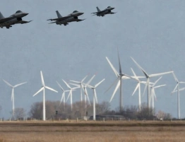Głupota czy sabotaż? Wiatraki na trasach samolotów wojskowych?