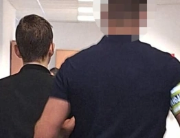 Żoliborz. Młotkiem zaatakował matkę i jej partnera. Grozi mu dożywocie