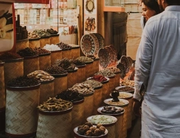 Naturalny aromat zamiast chemii. Domowy trik, który odmieni zapach Twojego domu