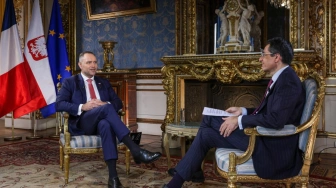 Prezydent Nawrocki we francuskiej TV: Musimy się zbroić, by wojny nie było