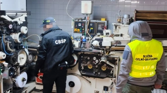 CBŚP: Fabryka „lewych” papierosów rozbita. Zabezpieczono towar wart ponad 12 mln zł
