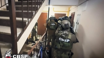 Rozbicie gangu narkotykowego w stolicy. Wśród zatrzymanych pseudokibice