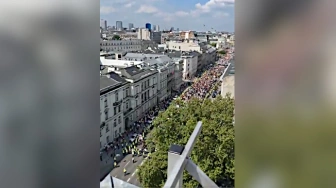 „Początek końca Tuska”. Tłumy demonstrowały dziś w Warszawie