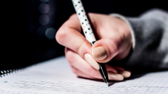 Niemcy walczą z… analfabetyzmem. 20 proc. dorosłych ma trudności z pisaniem