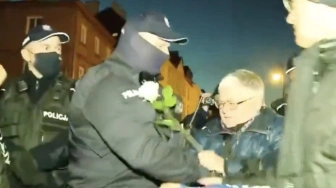 Ile „Babcia Kasia” zarobiła na swoich prowokacjach? To już pokaźna suma