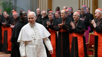 Papież wygłosił przemówienie do Kurii Rzymskiej. Wezwał do osobistego nawrócenia