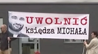 „Uwolnić Księdza Michała!” W całej Warszawie zawisły banery w obronie ks. Olszewskiego