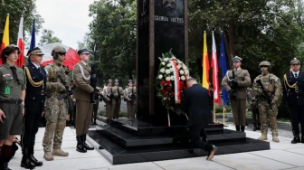 Prezydent: Warszawa podniosła pięści, bo nie chciała podnieść rąk