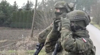 Żołnierz zaatakowany przez imigranta. Media: Prokuratura bada możliwość przekroczenia uprawnień