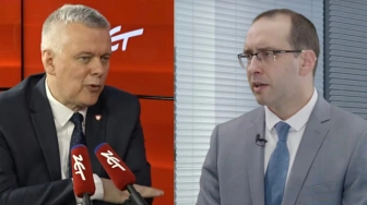 Żaryn do Siemoniaka: Pana rzecznik to człowiek od informowania czy obrażania?