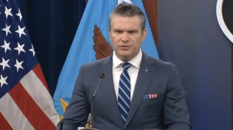 Sekretarz wojny USA modli się… fałszywym cytatem z Biblii